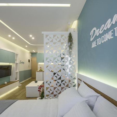 Τhe Half Root Suite In The Heart Of City Center Thessaloníki Eksteriør bilde