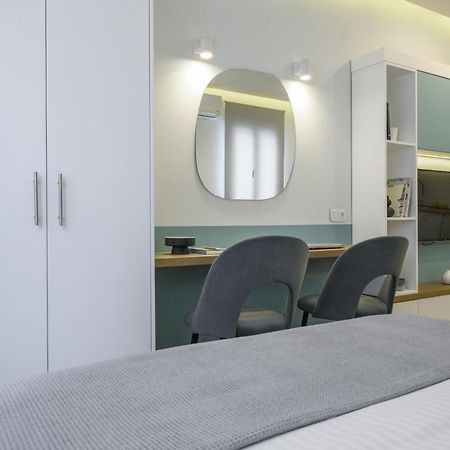 Τhe Half Root Suite In The Heart Of City Center Thessaloníki Eksteriør bilde