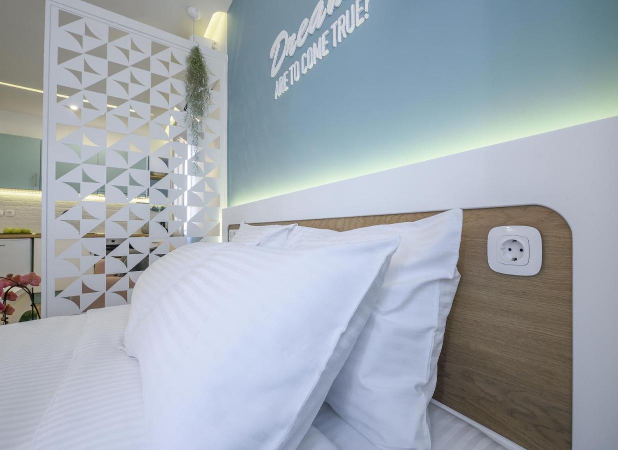 Τhe Half Root Suite In The Heart Of City Center Thessaloníki Eksteriør bilde