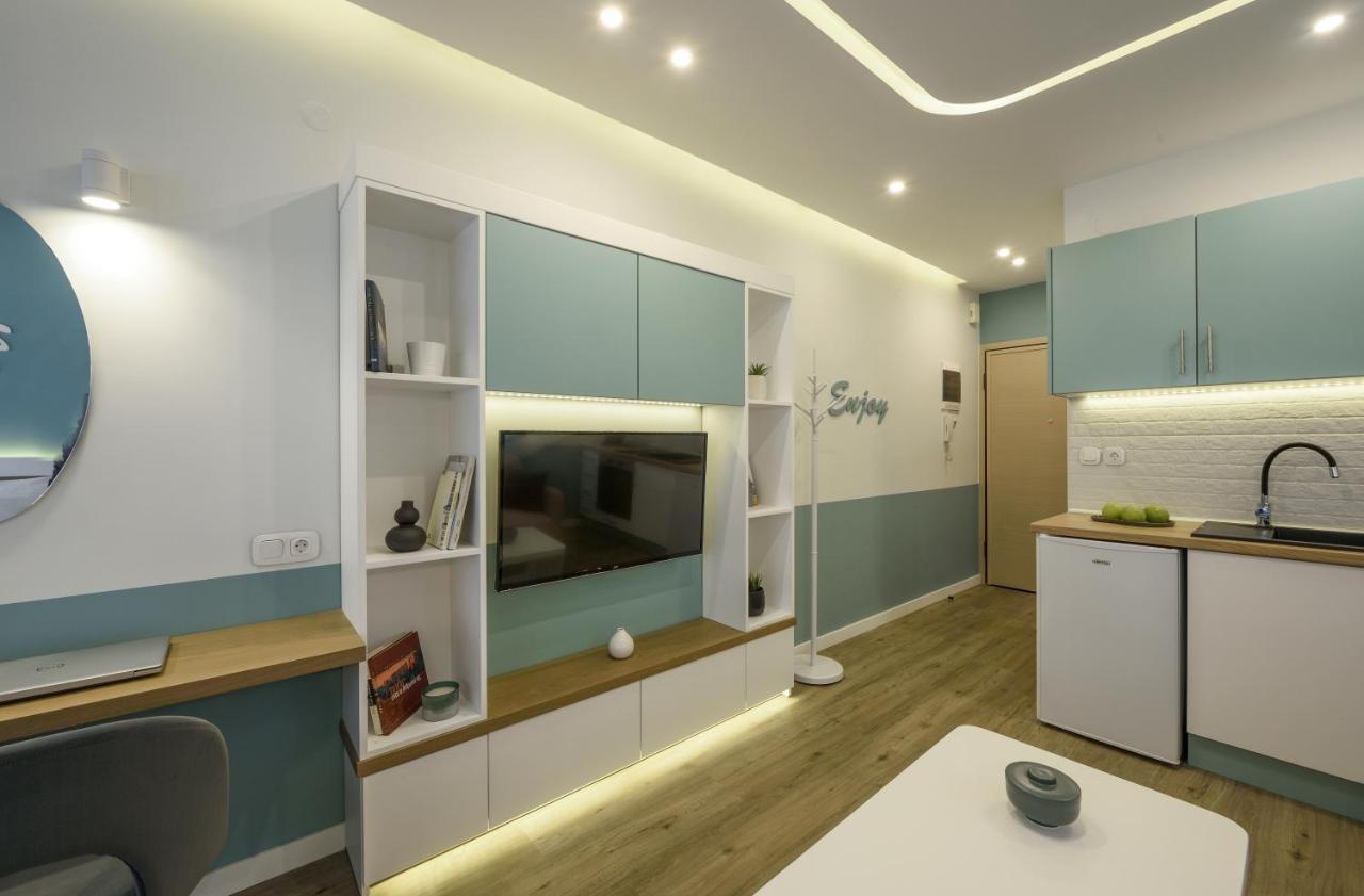 Τhe Half Root Suite In The Heart Of City Center Thessaloníki Eksteriør bilde
