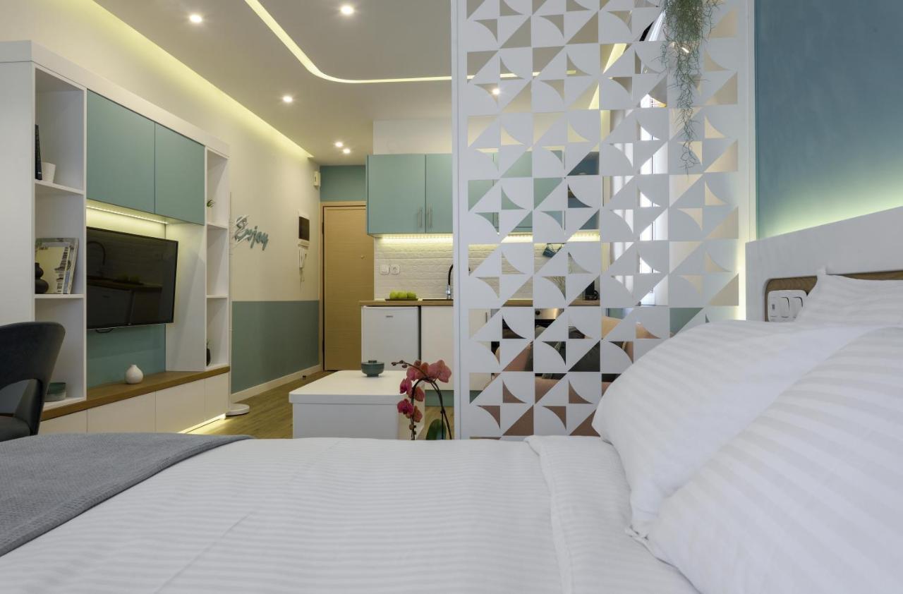 Τhe Half Root Suite In The Heart Of City Center Thessaloníki Eksteriør bilde